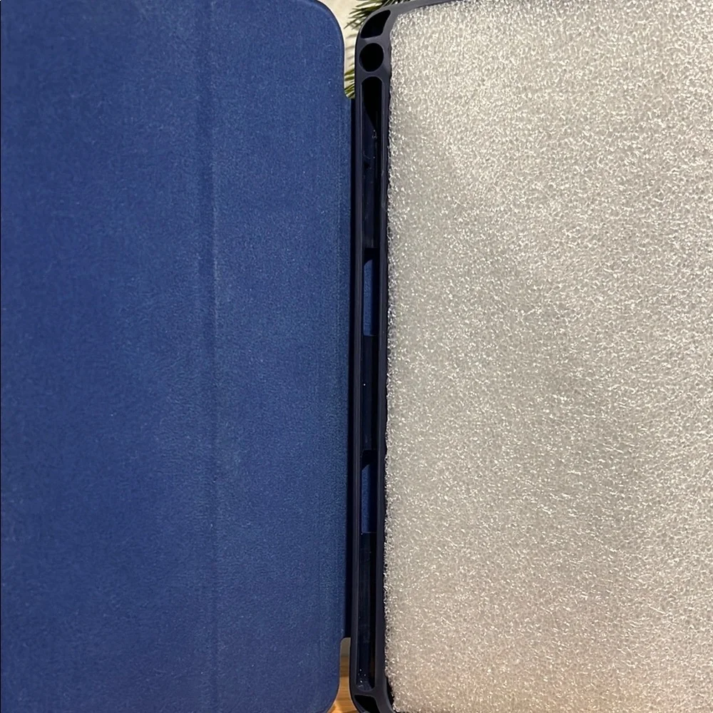 Blue Tablet Case for iPad 9.7 - 2018